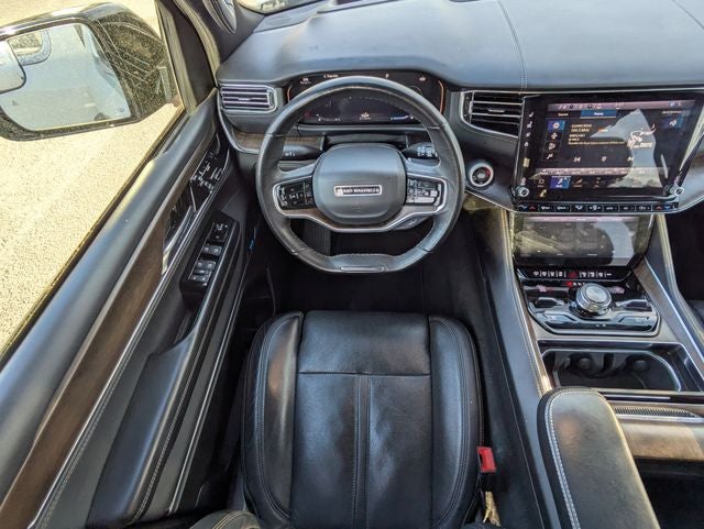 2023 Jeep Grand Wagoneer Base