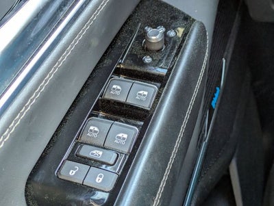 2023 Jeep Grand Wagoneer Base