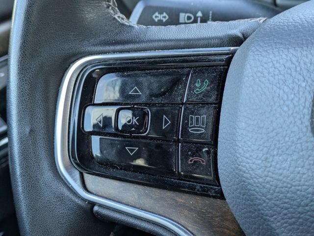 2023 Jeep Grand Wagoneer Base