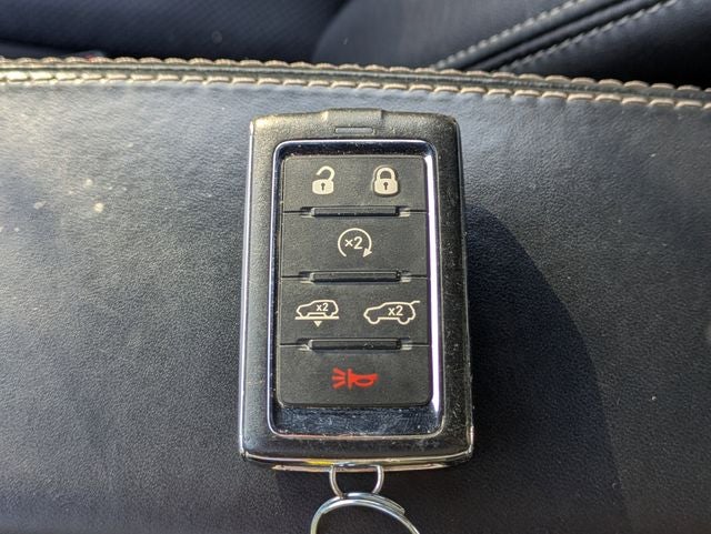 2023 Jeep Grand Wagoneer Base