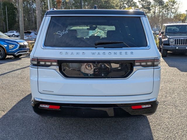 2023 Jeep Grand Wagoneer Base
