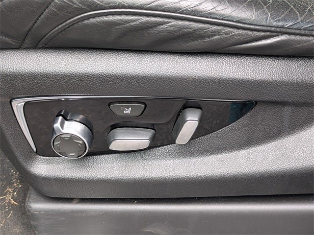 2018 Cadillac Escalade Platinum Edition