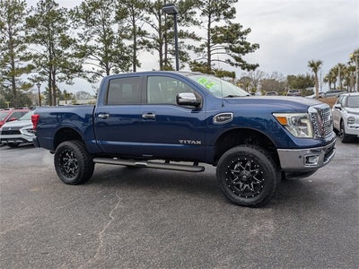 2017 Nissan Titan SL