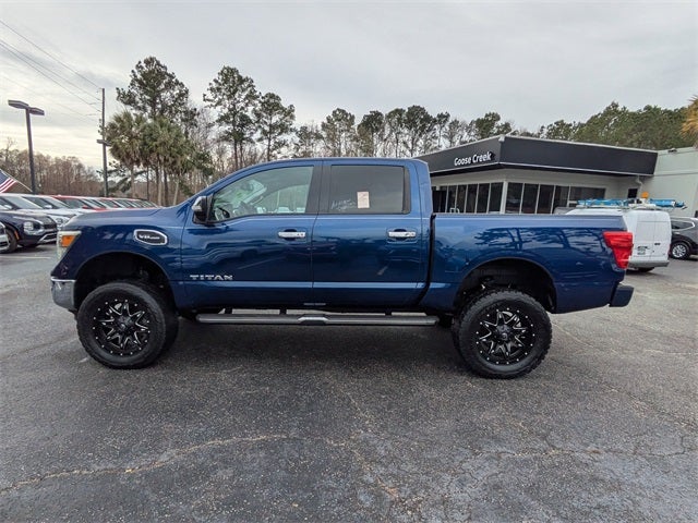 2017 Nissan Titan SL