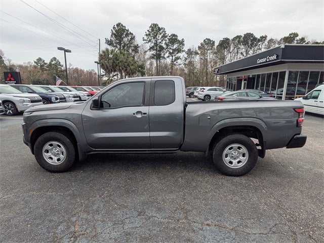 2022 Nissan Frontier S