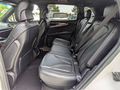2019 Lincoln Nautilus Select