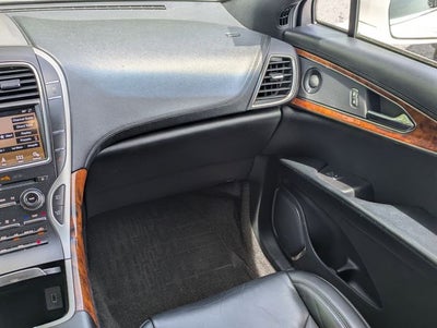 2019 Lincoln Nautilus Select