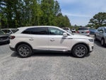 2019 Lincoln Nautilus Select
