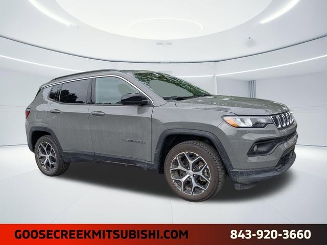 2024 Jeep Compass Latitude 4X4's photo
