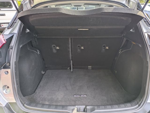 2019 Nissan Kicks SR