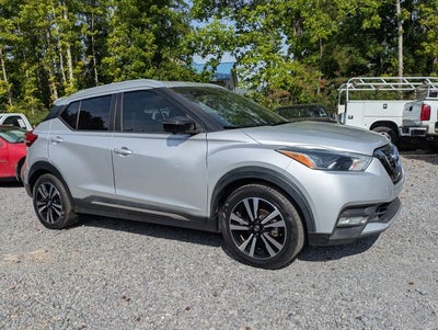 2019 Nissan Kicks SR