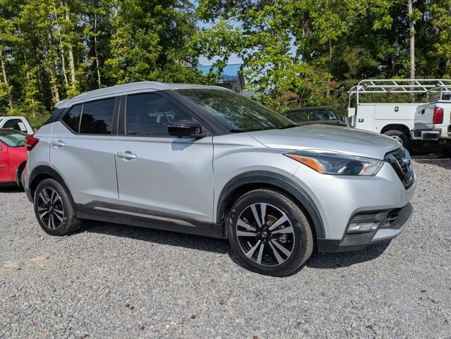 2019 Nissan Kicks SR