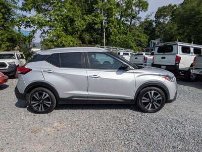 2019 Nissan Kicks SR