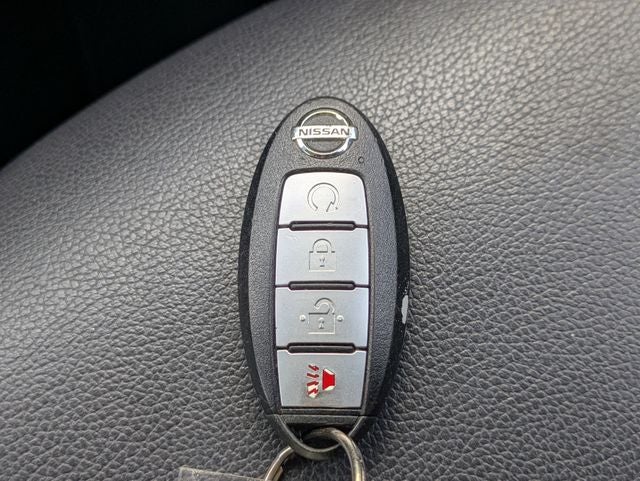2019 Nissan Kicks SR