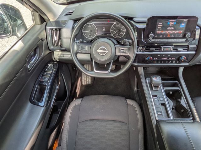 2022 Nissan Pathfinder S