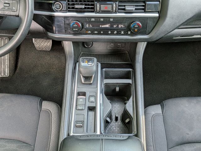 2022 Nissan Pathfinder S