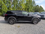 2022 Nissan Pathfinder S
