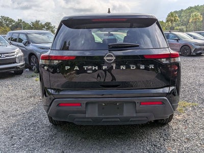 2022 Nissan Pathfinder S