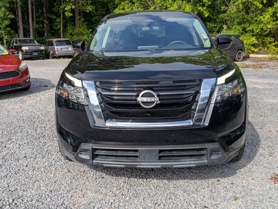 2022 Nissan Pathfinder S
