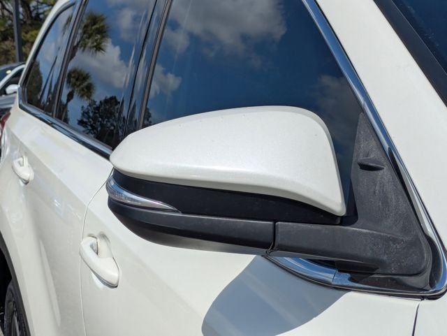 2019 Toyota Highlander Base