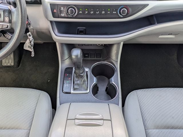 2019 Toyota Highlander Base