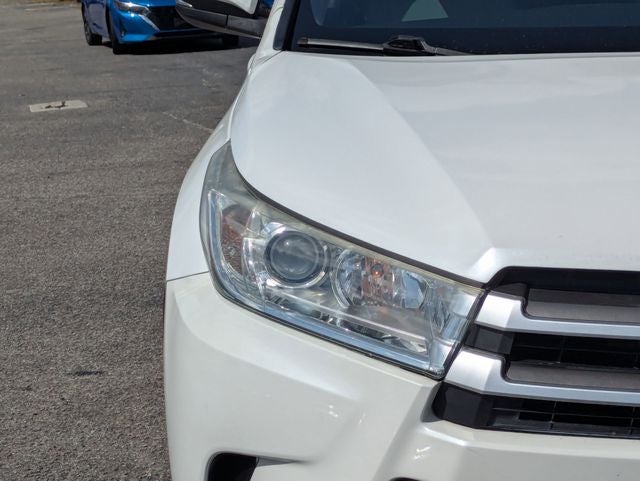 2019 Toyota Highlander Base