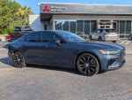 2023 Volvo S60 Recharge Plug-In Hybrid T8 Plus Dark Theme