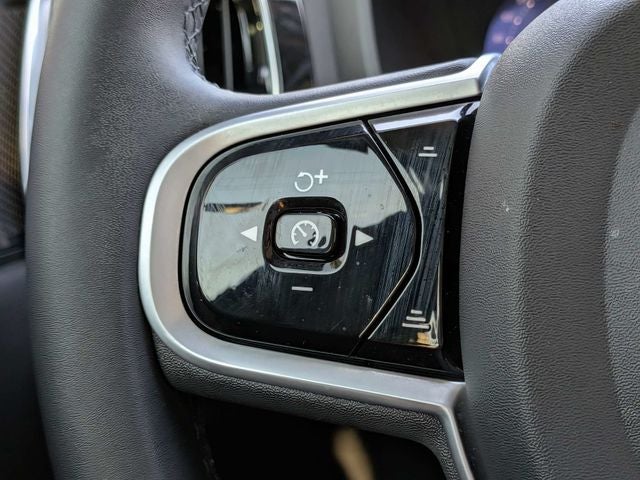 2023 Volvo S60 Recharge Plug-In Hybrid T8 Plus Dark Theme
