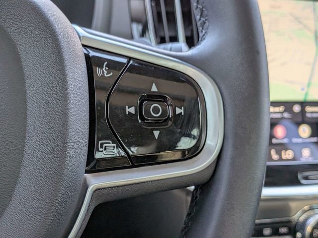 2023 Volvo S60 Recharge Plug-In Hybrid T8 Plus Dark Theme