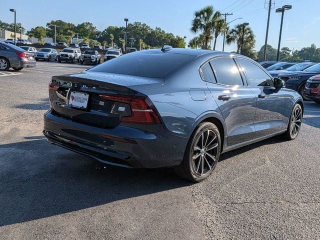 2023 Volvo S60 Recharge Plug-In Hybrid T8 Plus Dark Theme