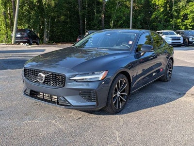2023 Volvo S60 Recharge Plug-In Hybrid T8 Plus Dark Theme