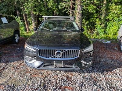 2022 Volvo S60 B5 Inscription
