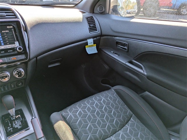 2024 Mitsubishi Outlander Sport Base