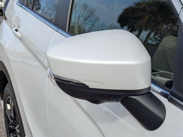 2026 Mitsubishi Eclipse Cross Base