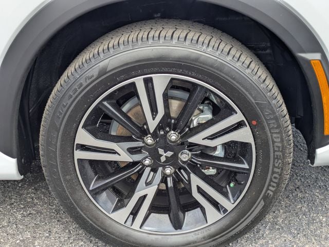 2026 Mitsubishi Eclipse Cross Base