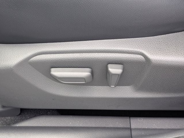 2026 Mitsubishi Eclipse Cross Base