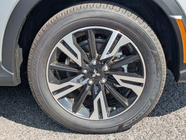 2026 Mitsubishi Eclipse Cross Base