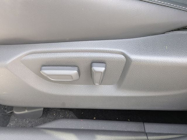 2026 Mitsubishi Eclipse Cross Base