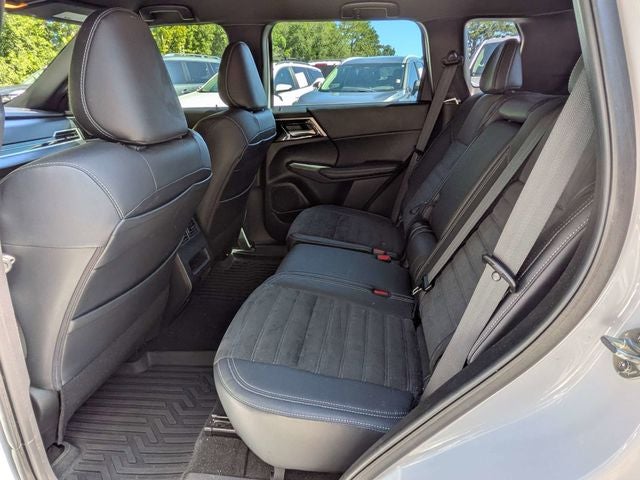 2023 Mitsubishi Outlander SE Black Edition