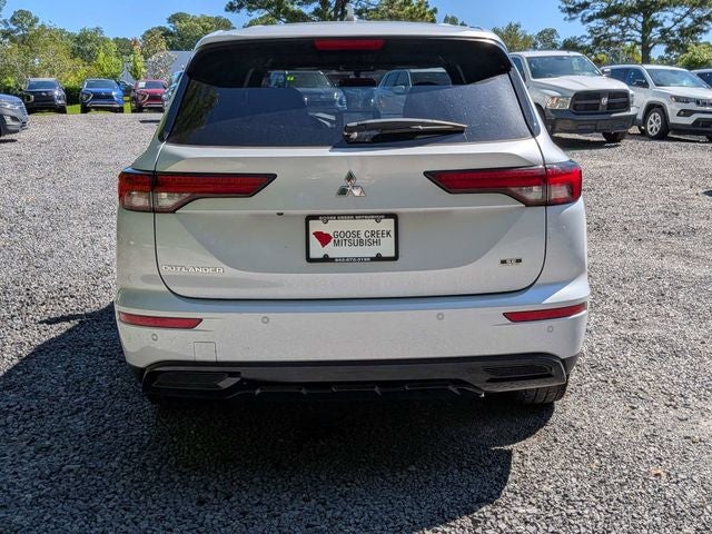 2023 Mitsubishi Outlander SE Black Edition