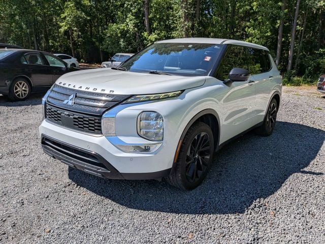 2023 Mitsubishi Outlander SE Black Edition
