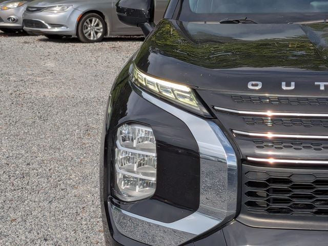 2024 Mitsubishi Outlander ES