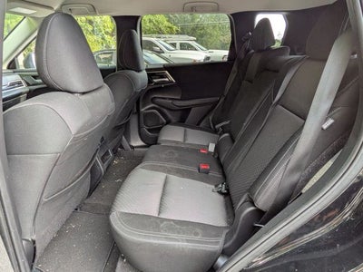 2024 Mitsubishi Outlander ES