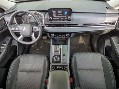 2024 Mitsubishi Outlander ES