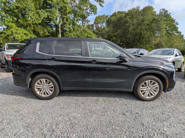 2024 Mitsubishi Outlander ES