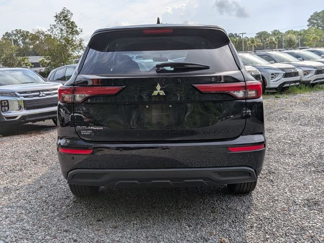2024 Mitsubishi Outlander ES