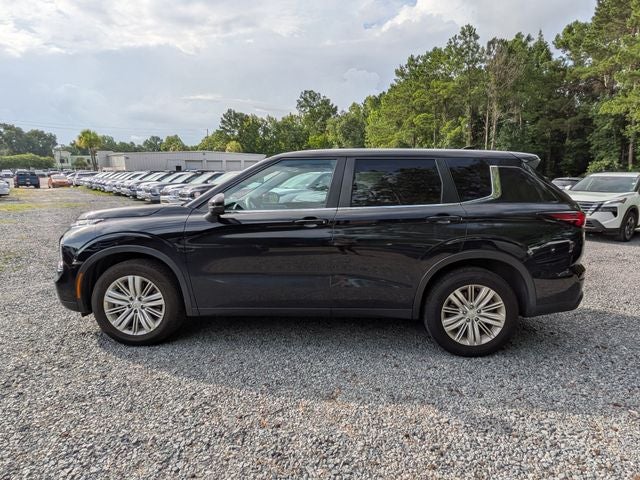 2024 Mitsubishi Outlander ES