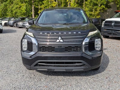 2024 Mitsubishi Outlander ES