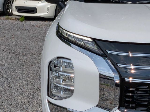 2026 Mitsubishi Outlander ES