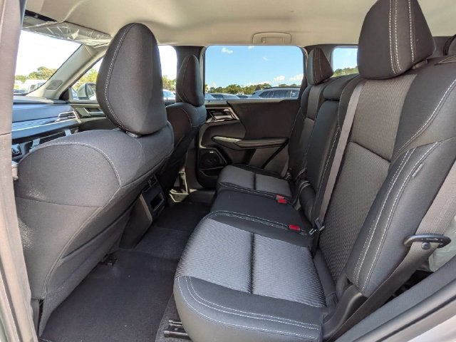 2026 Mitsubishi Outlander ES